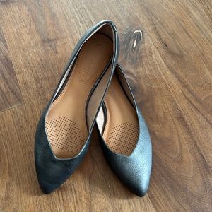 CORSO COMO Pewter Gray Pointy Toe Leather Flats 5.5 EUC
